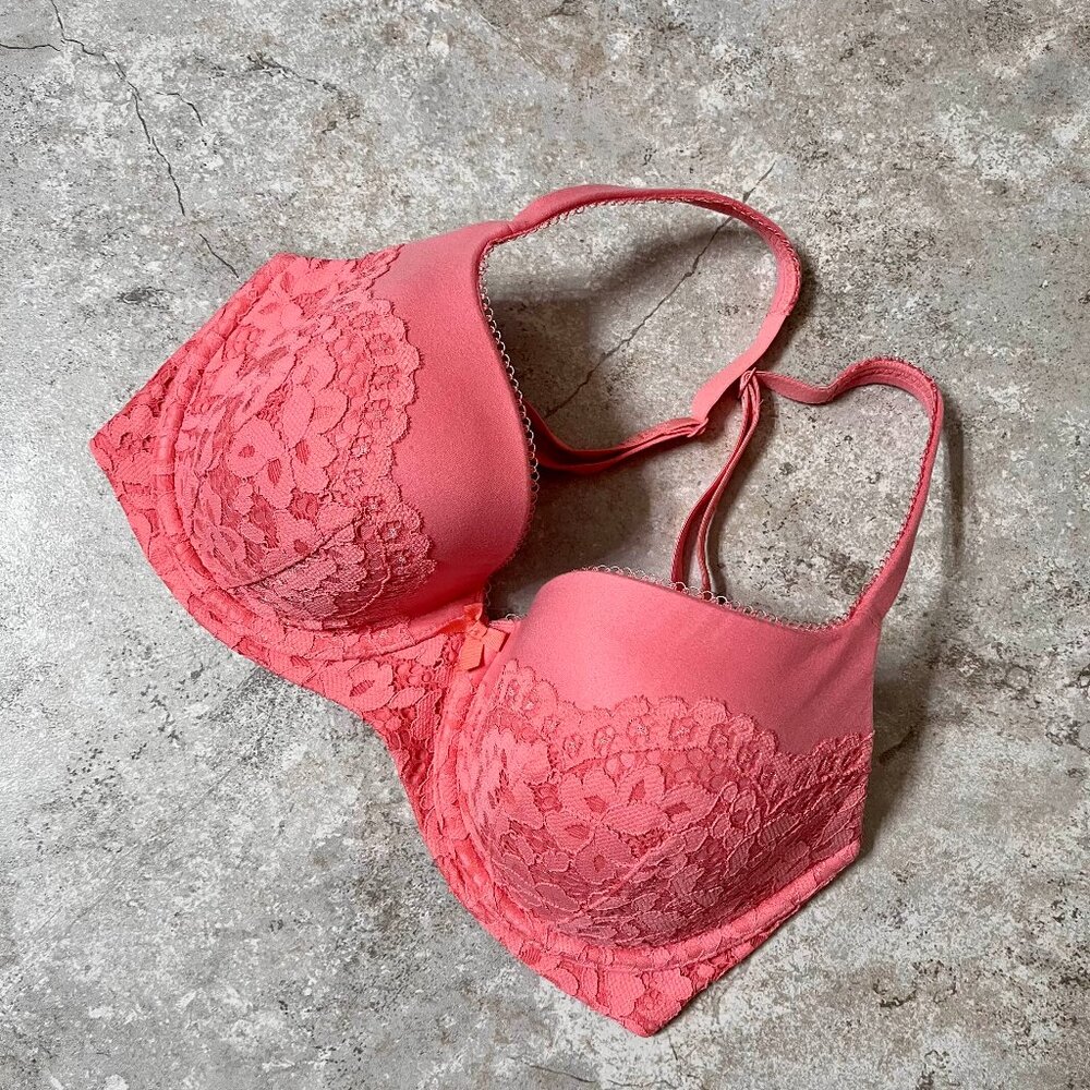 NWOT VS BBV Coral Pink Lace Lined Demi Bra